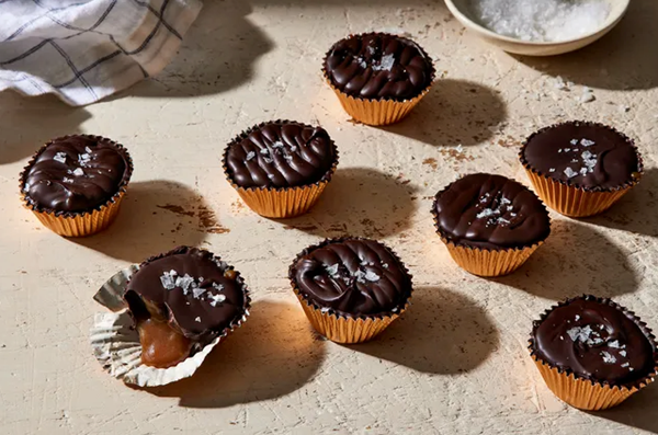 Chocolate caramel cups