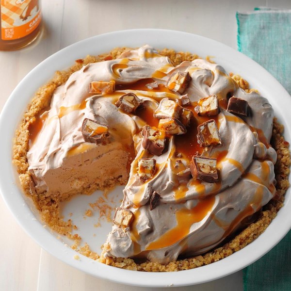 Chocolate caramel hazelnut pie
