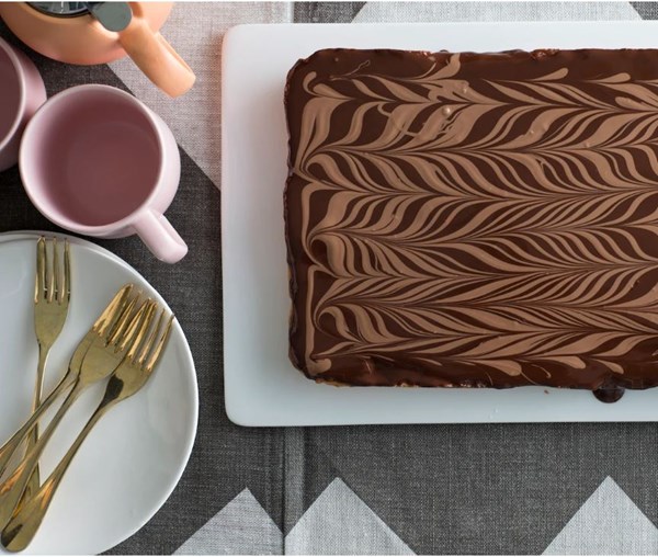 Chocolate caramel slice