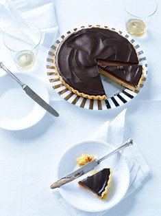 Chocolate caramel tart
