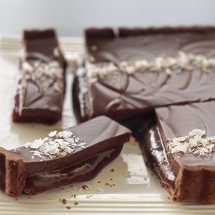 Chocolate caramel tart