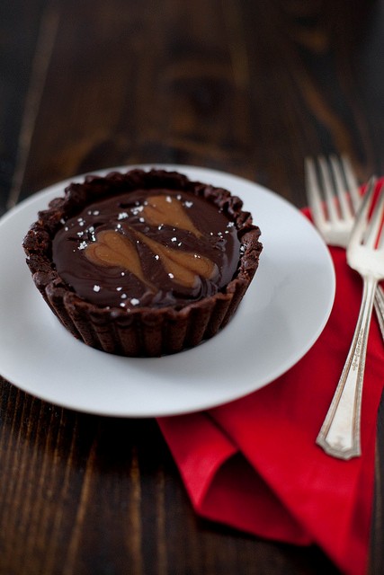 Chocolate caramel tartlets for two