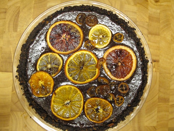 Chocolate caramelized orange tart