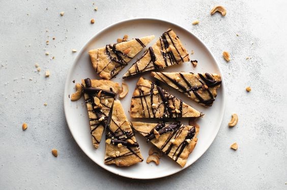 Chocolate cashew shortbread wedges