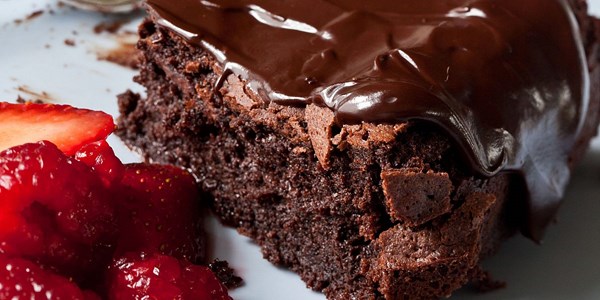 Chocolate cassis cake
