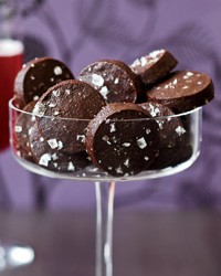 Chocolate-cayenne cocktail cookies