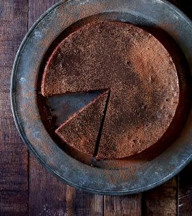 Chocolate-cherry torte