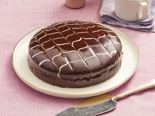 Chocolate chevron cake