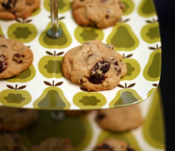 Chocolate chip & sour cherry cookies