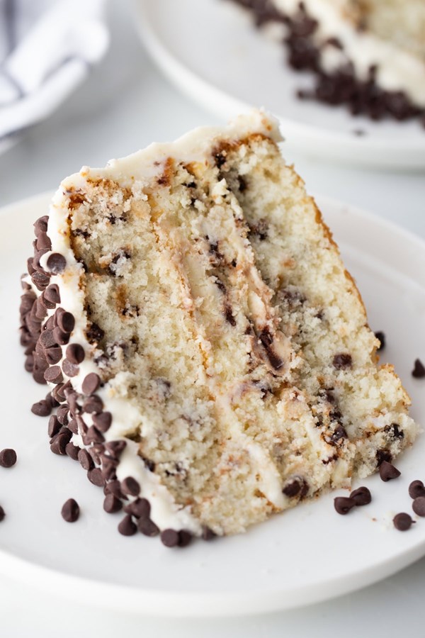 Chocolate chip cheesecake cake
