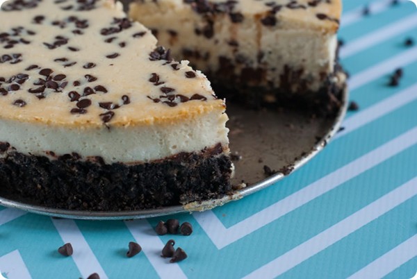 Chocolate chip cheesecake with hot fudge sauce