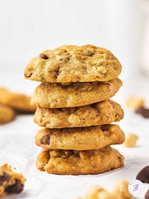 Chocolate chip chickpea cookies