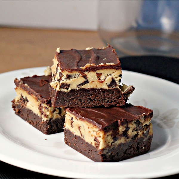 Chocolate chip cookie dough brownies