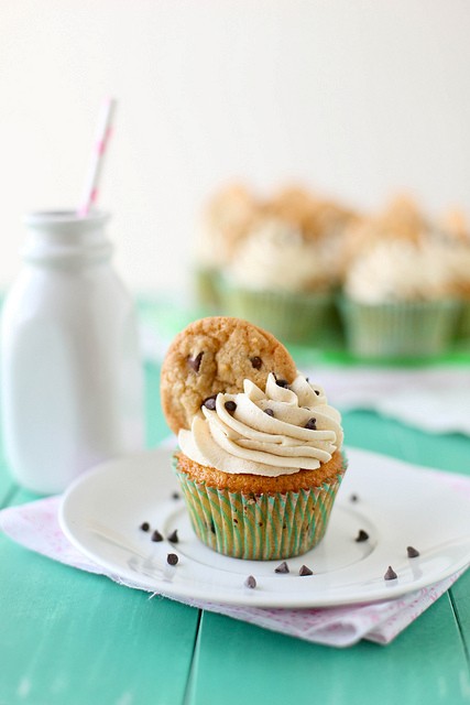 Chocolate chip cookie dough cupcakes recipe | Eat Your Books