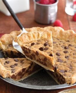 Chocolate chip cookie pie