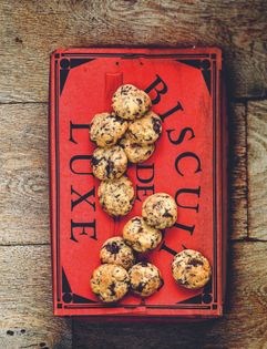 Chocolate chip cookies