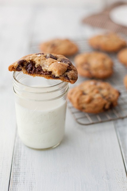 Chocolate chip cookies with Nutella, brown butter and sea salt