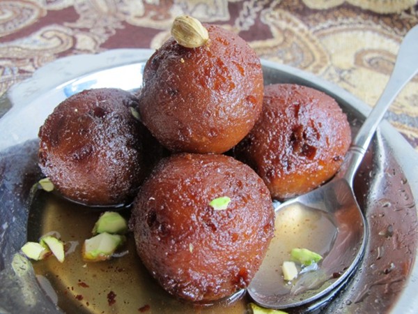 Chocolate chip gulab jamun