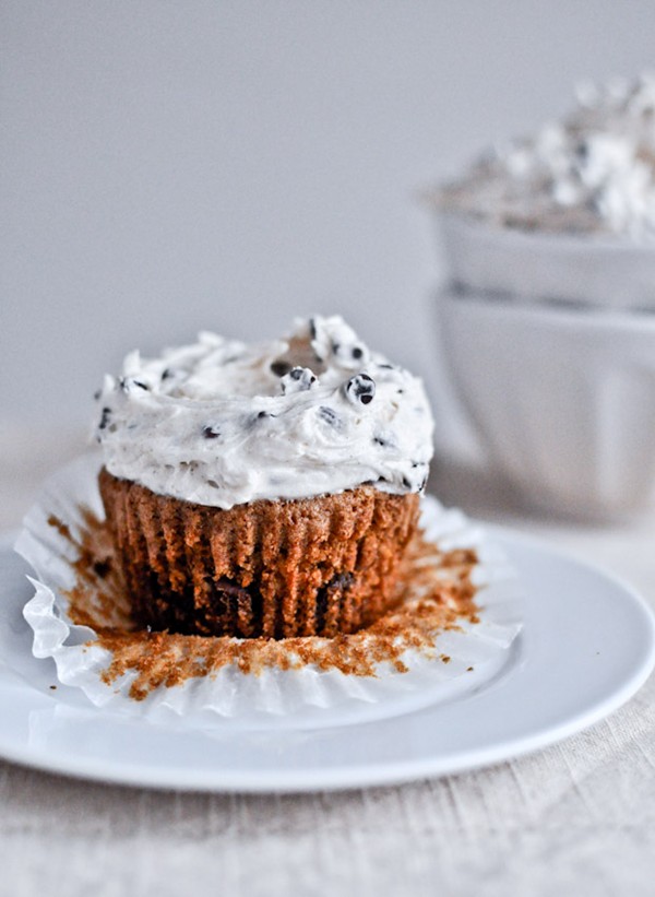 Chocolate chip oatmeal cupcakes with cinnamon sugared chip frosting ...