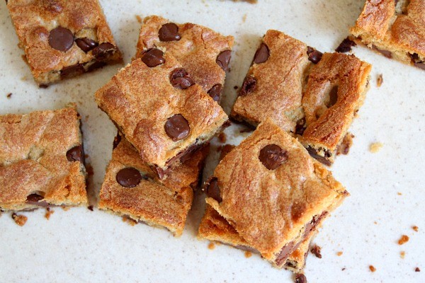 Chocolate chip peanut butter bars