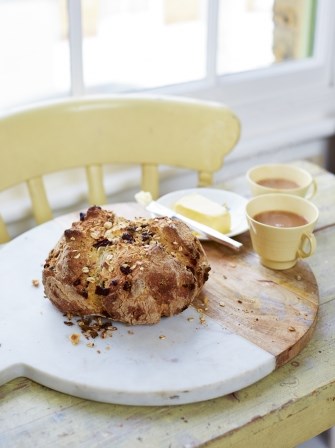 Chocolate-chip soda bread
