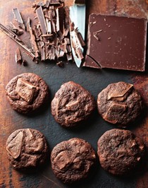 Chocolate chocolate-chip cookies