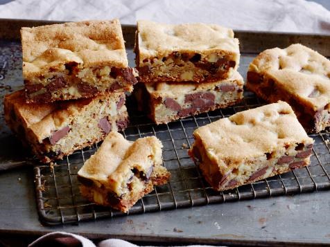 Chocolate chunk blondies