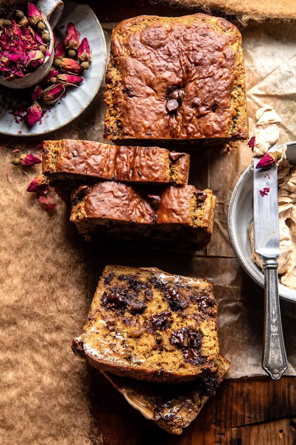 Chocolate chunk Greek yogurt banana bread