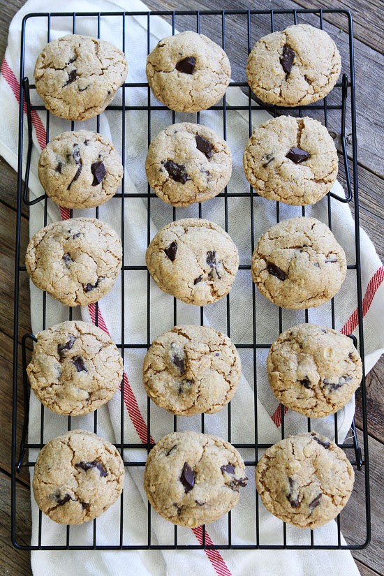 Chocolate chunk oat cookies