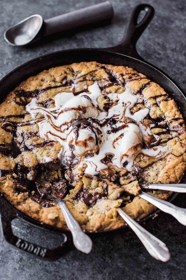 Chocolate chunk skillet cookie