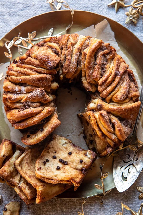 Chocolate cinnamon sugar pull apart wreath