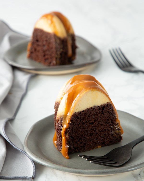 Chocolate-citrus chocoflan