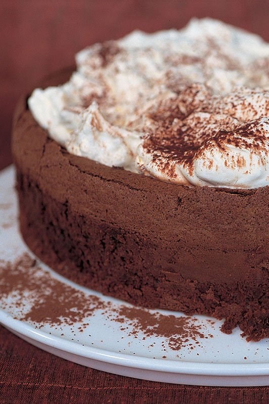 Chocolate cloud cake