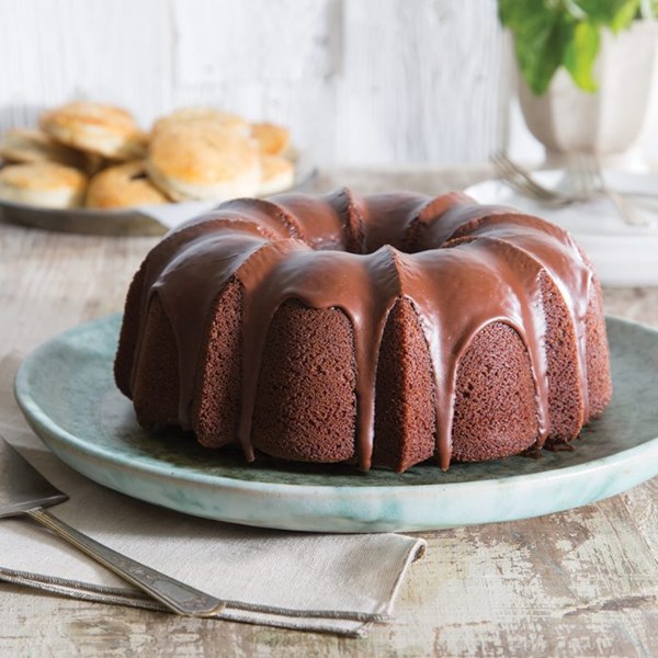 Chocolate cola pound cake