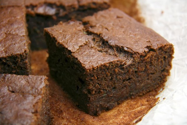 Chocolate courgette cake