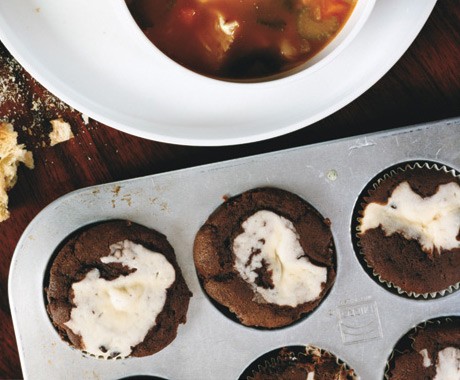 Chocolate cream cheese cupcakes