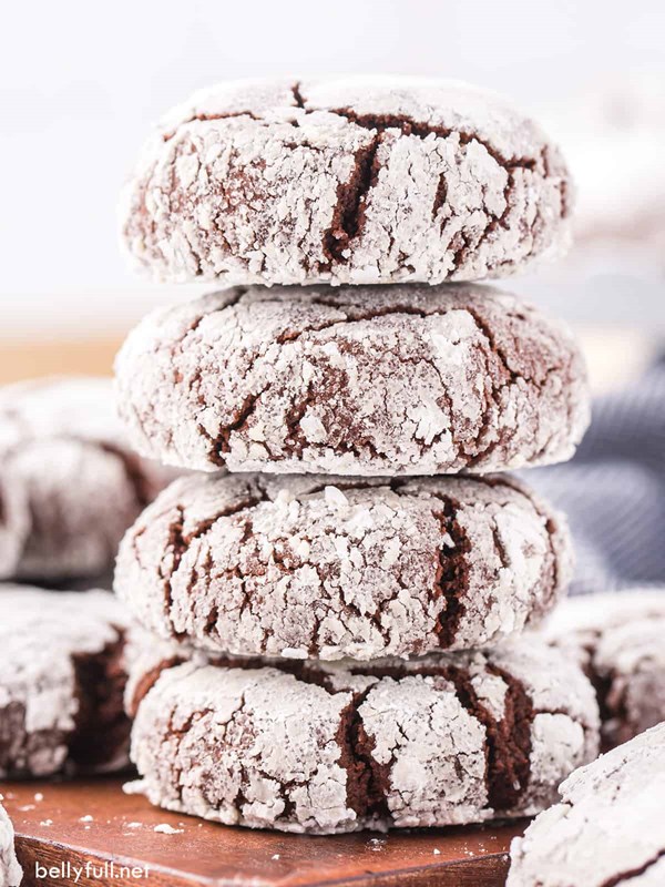 Chocolate crinkle cookies