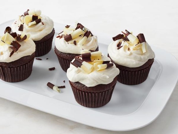 Chocolate cupcakes with double chocolate curls