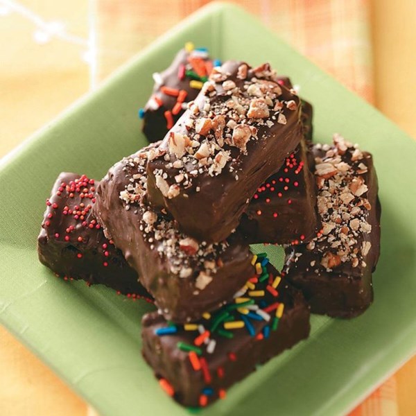 Chocolate-dipped brownies 