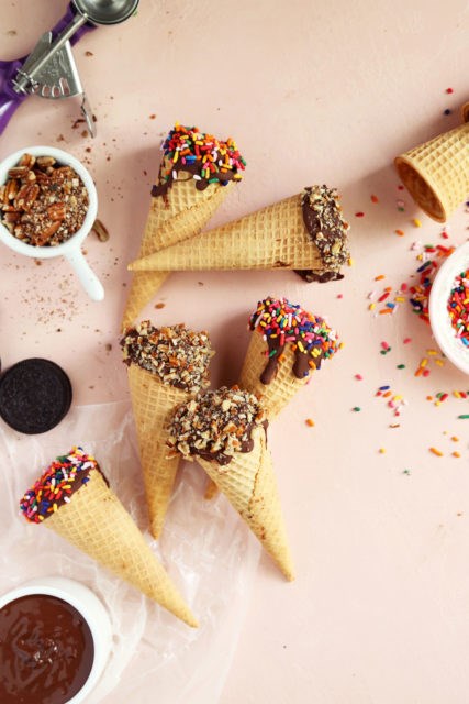 Chocolate-dipped cones