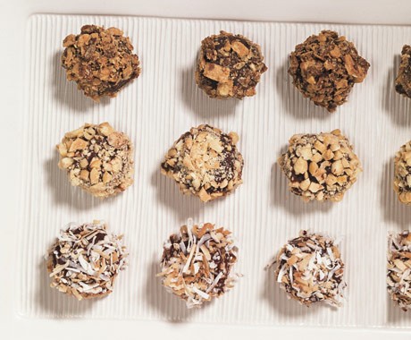 Chocolate-dipped frozen banana bites