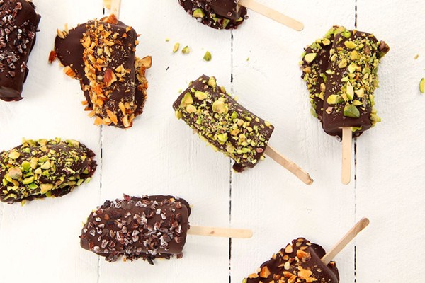 Chocolate dipped frozen bananas
