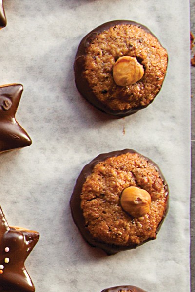 Chocolate-dipped hazelnut cookies (Nusstaler)