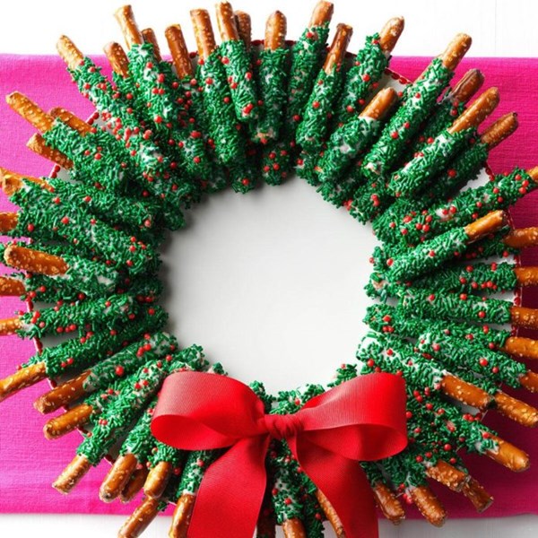 Chocolate-dipped pretzel wreath