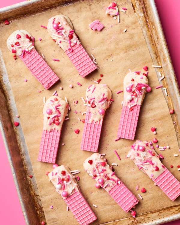 Chocolate-dipped strawberry wafer cookies