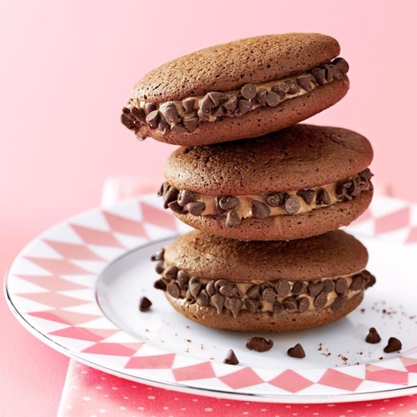 Chocolate dream whoopie pies