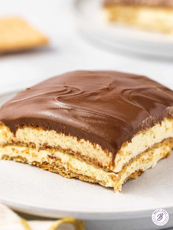 Chocolate eclair cake