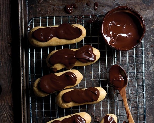 Chocolate éclairs