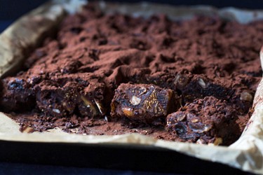 Chocolate fig slice