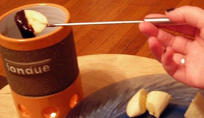 Chocolate fondue for two